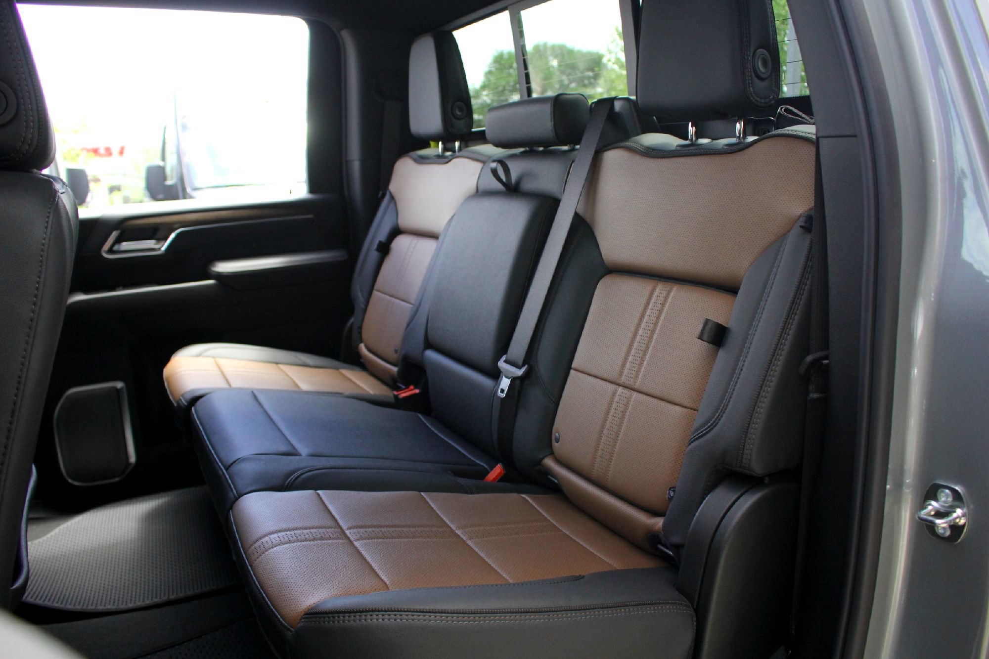 New 2026 Chevrolet Silverado 2500 High Country w/ High Country Premium Package AWD/4WD image 19