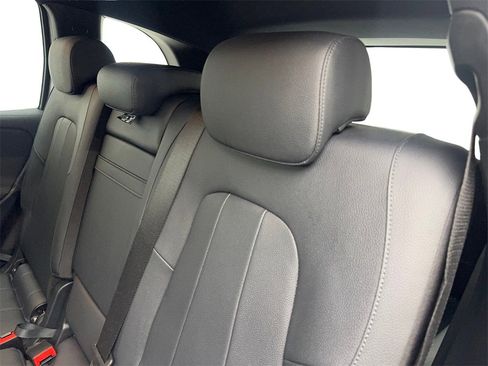 Used 2023 Mercedes-Benz EQB 300 4MATIC w/ Pinnacle Package image 33