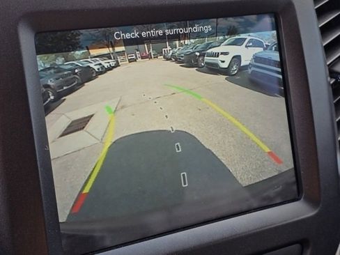 Used 2020 Jeep Cherokee Trailhawk w/ Cold Weather Group image 5