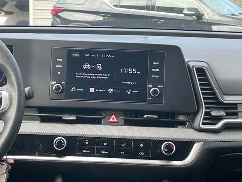 Used 2025 Kia Sportage LX image 20