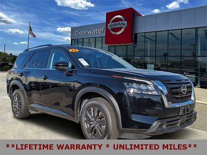Used 2023 Nissan Pathfinder SV