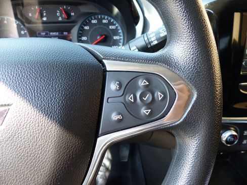Used 2019 Chevrolet Traverse LS AWD/4WD image 25