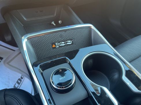 New 2026 Chevrolet Equinox LT w/ Convenience Package II image 27