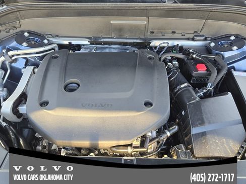 Certified 2024 Volvo XC90 B6 Ultimate w/ Protection Package Premier image 31