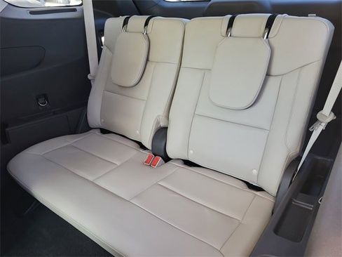 Used 2023 Ford Explorer Platinum w/ Technology Package image 25