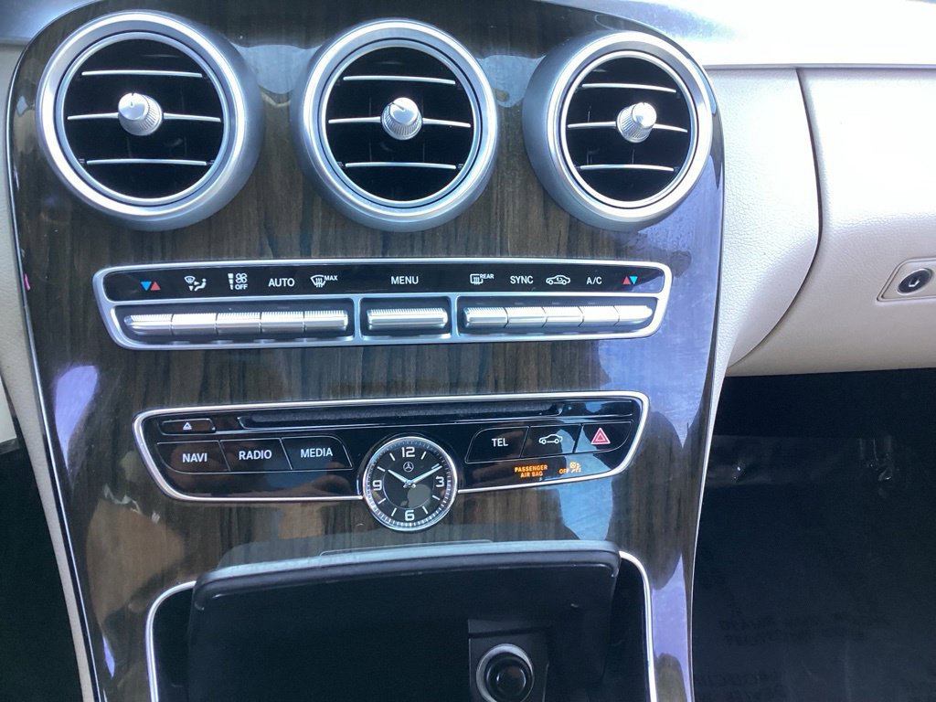 Used 2015 Mercedes-Benz C 300 4MATIC Sedan image 25