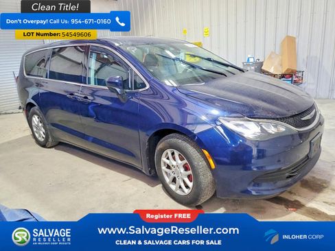 Used 2019 Chrysler Pacifica Touring FWD image 5