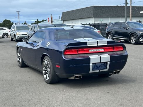 Used 2014 Dodge Challenger SRT8 RWD image 2