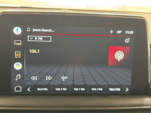 Used 2022 GMC Yukon SLT w/ SLT Premium Package image 13