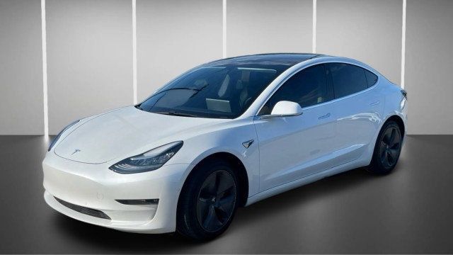 Used 2020 Tesla Model 3 Long Range AWD/4WD image 9