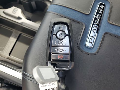 New 2026 Ford F350 Platinum image 24