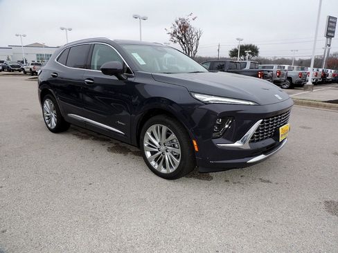 New 2026 Buick Envision Avenir image 3