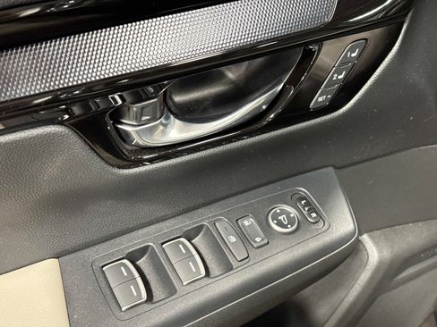 Used 2025 Honda CR-V EX-L image 20