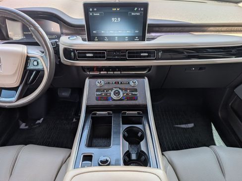 Used 2021 Lincoln Aviator Reserve w/ Equipment Group 202A AWD/4WD image 7