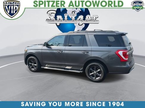 Used 2018 Ford Expedition XLT w/ Equipment Group 202A AWD/4WD image 7