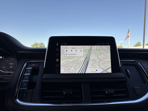 Used 2023 GMC Yukon SLT w/ SLT Premium Package RWD image 25