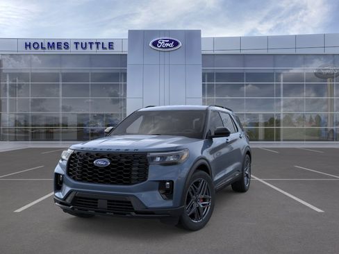 New 2026 Ford Explorer ST-Line w/ ST-Line Street Pack AWD/4WD image 2