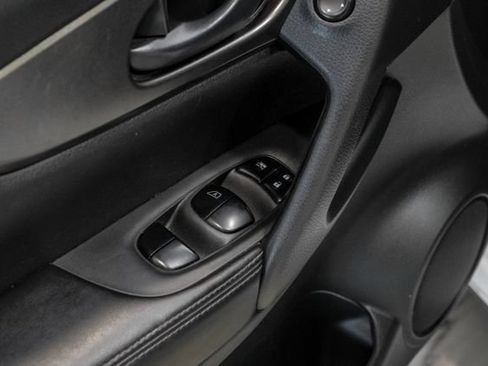 Used 2018 Nissan Rogue Sport S w/ S Appearance Package FWD image 47