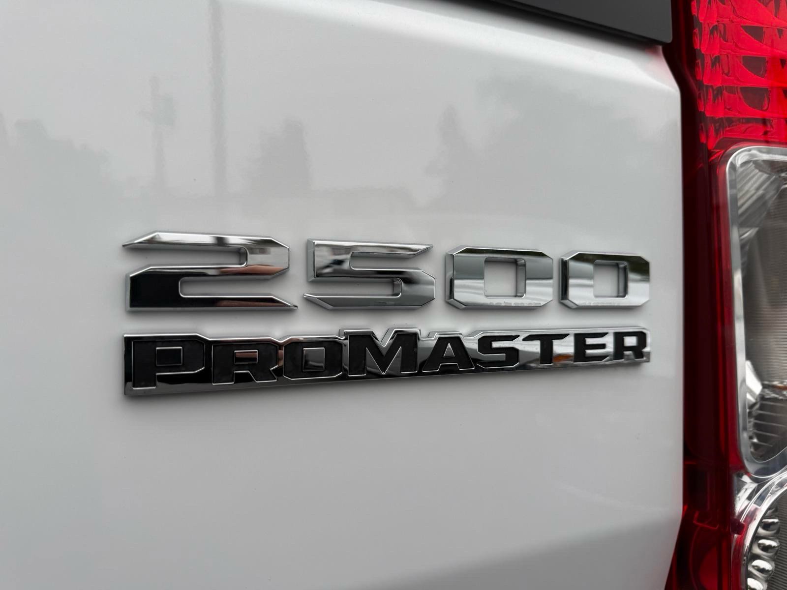 Used 2025 RAM ProMaster 2500 w/ U-Haul Equipment Group FWD image 6