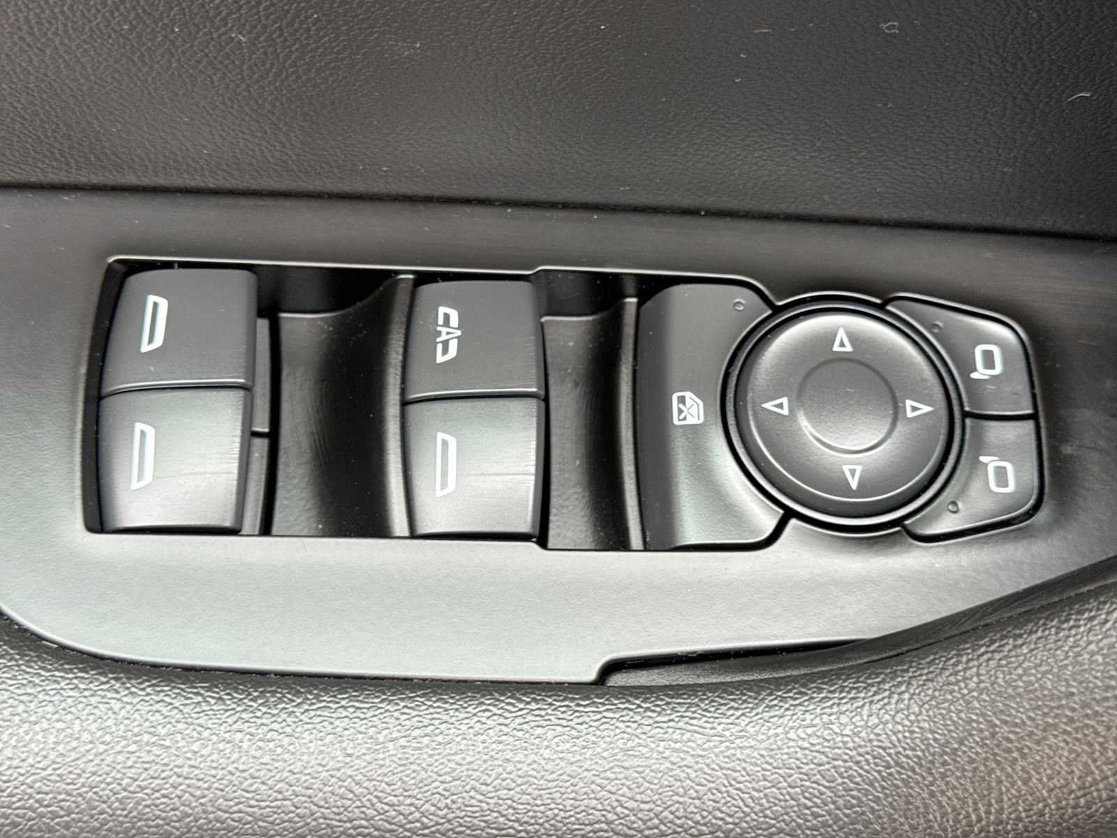 Used 2022 Chevrolet Blazer RS w/ Enhanced Convenience Package AWD/4WD image 16