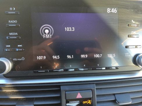 Used 2019 Honda Accord LX image 25