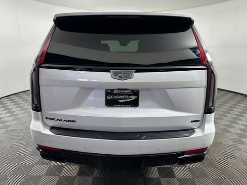 Used 2023 Cadillac Escalade Sport Platinum w/ LPO, ONYX Package AWD/4WD image 4