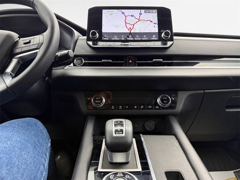 Used 2024 Mitsubishi Outlander SE image 22