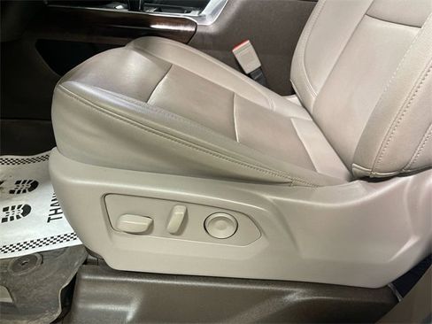 Used 2023 GMC Sierra 1500 SLT image 12