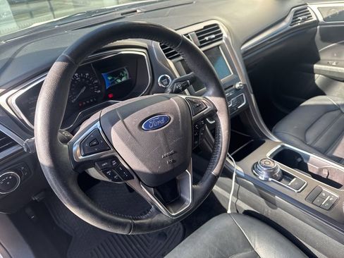 Used 2017 Ford Fusion Energi SE FWD image 10