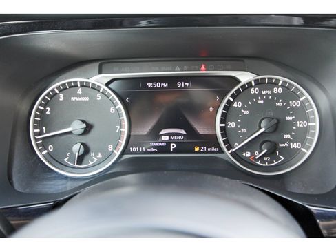 Certified 2025 Nissan Pathfinder SV FWD image 18