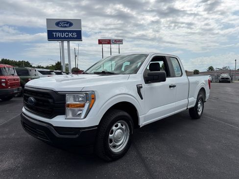 Used 2022 Ford F150 XL w/ Equipment Group 101A High RWD image 3