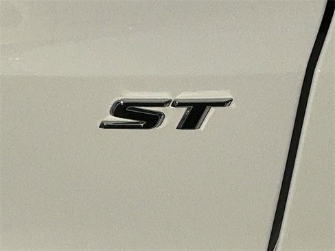 Used 2024 Buick Envista Sport Touring w/ Convenience I Package image 10