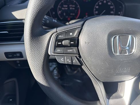 Used 2018 Honda Accord LX image 13
