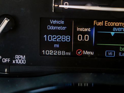 Used 2018 Cadillac XT5 Sport Utility 4D image 19