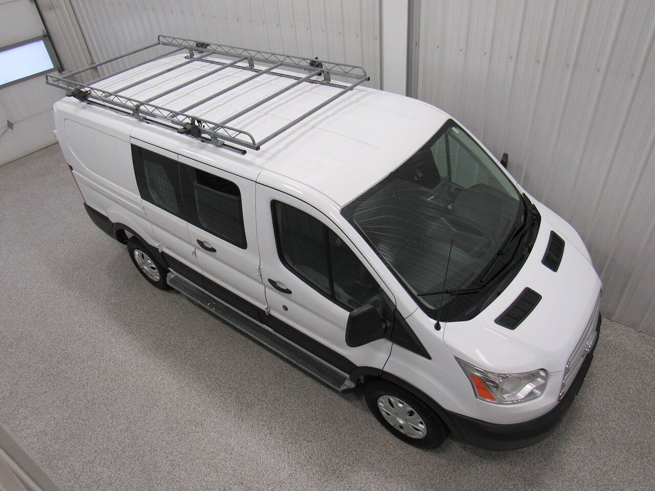 Used 2019 Ford Transit 250 130 Low Roof w/ Exterior Upgrade Package RWD image 5