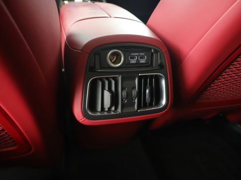 Used 2019 Maserati Levante S GranSport image 22