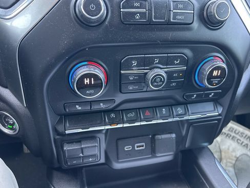 Used 2019 Chevrolet Silverado 1500 LT Trail Boss AWD/4WD image 16