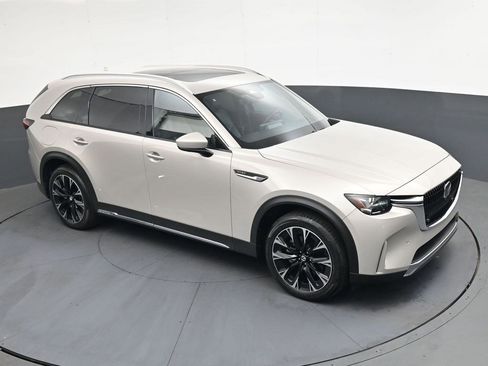 Used 2024 MAZDA CX-90 Plug-In Hybrid w/ Premium Plus AWD/4WD image 20