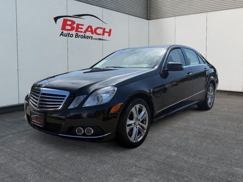 Used 2010 Mercedes-Benz E 350 4MATIC Sedan image 3