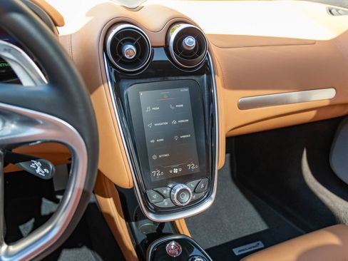 Used 2023 McLaren GT image 20