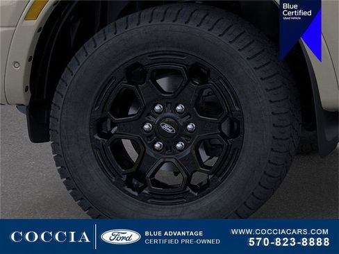 Used 2025 Ford Ranger Lariat w/ FX4 Off-Road Package image 19