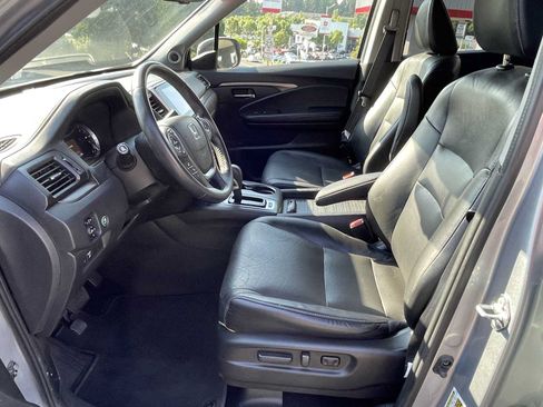 Used 2018 Honda Ridgeline RTL-T image 12