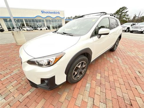 Used 2019 Subaru Crosstrek 2.0i Premium image 12