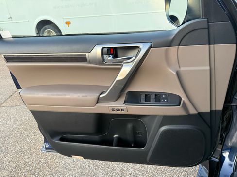 Used 2023 Lexus GX 460 Premium image 12