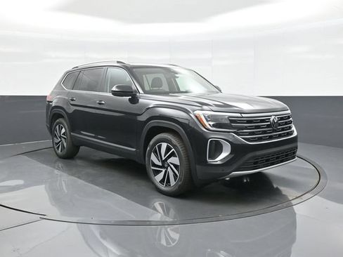 New 2026 Volkswagen Atlas SEL AWD/4WD image 1