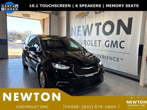 Used 2024 Chrysler Pacifica Touring-L image 1