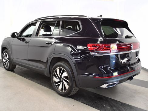 Used 2025 Volkswagen Atlas SE FWD image 5