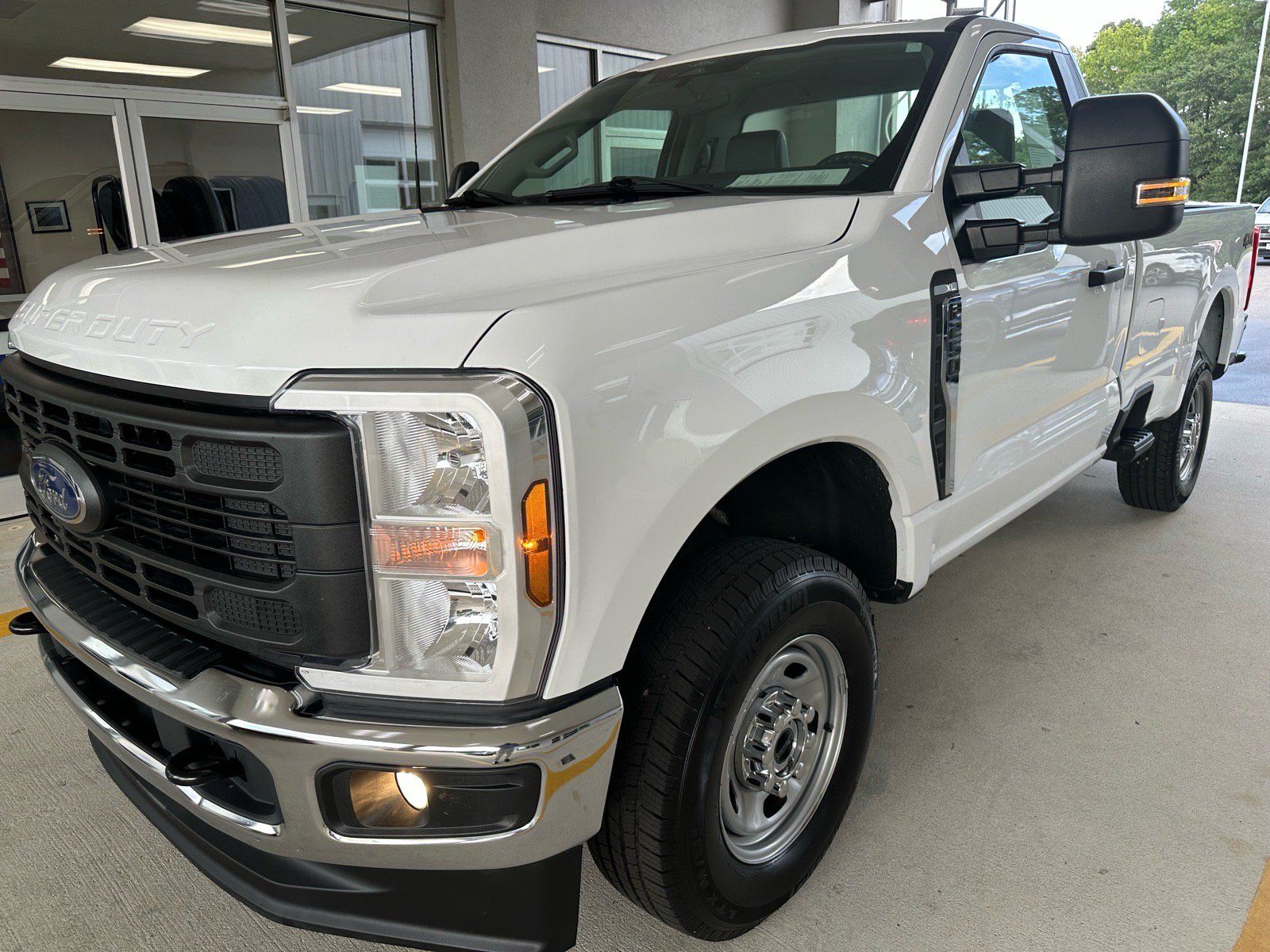 Certified 2024 Ford F250 XL w/ XL Chrome Package AWD/4WD image 3