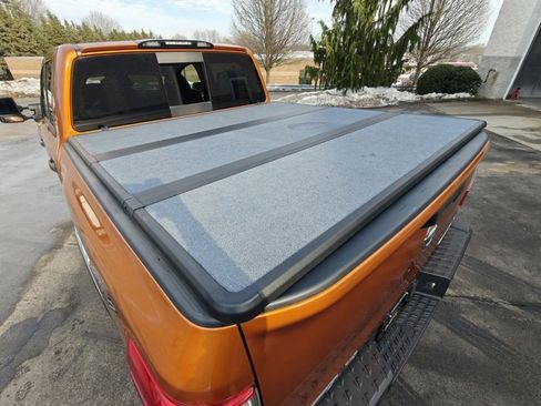 Used 2019 Nissan Titan PRO-4X w/ Pro-4x Convenience Package image 8