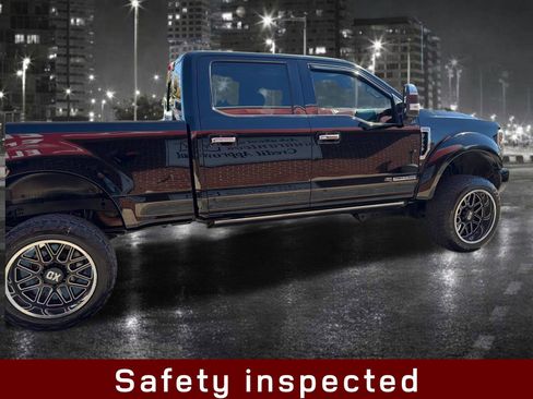 Used 2017 Ford F250 Platinum w/ Platinum Ultimate Package AWD/4WD image 10